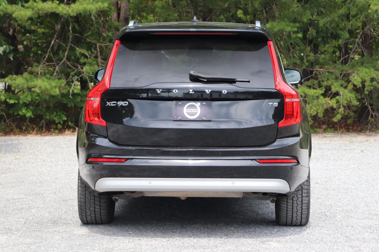 Volvo XC90 T5 FWD Momentum 7 Passenger 2022