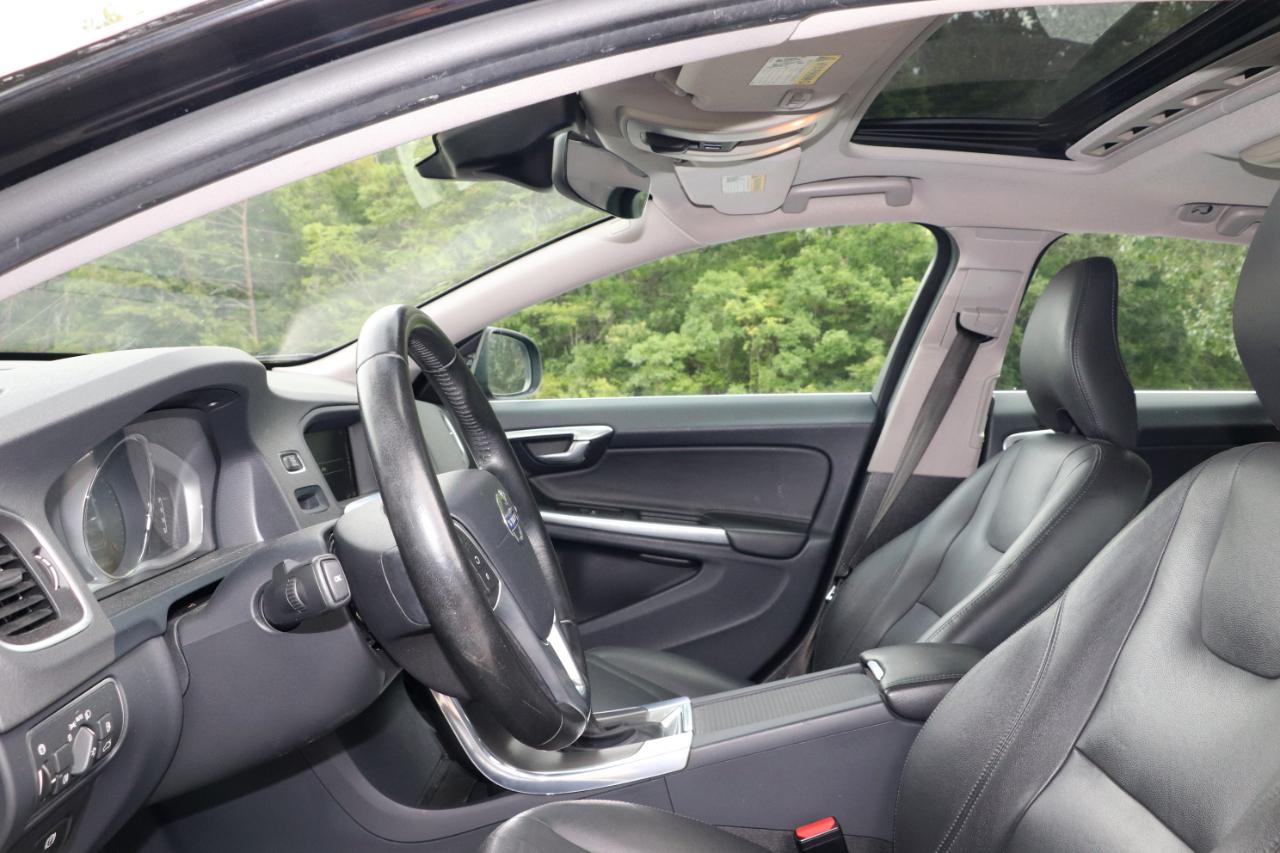 Volvo V60 4dr Wgn T5 Premier AWD 2016