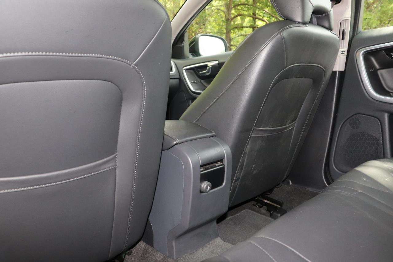 Volvo V60 4dr Wgn T5 Premier AWD 2016