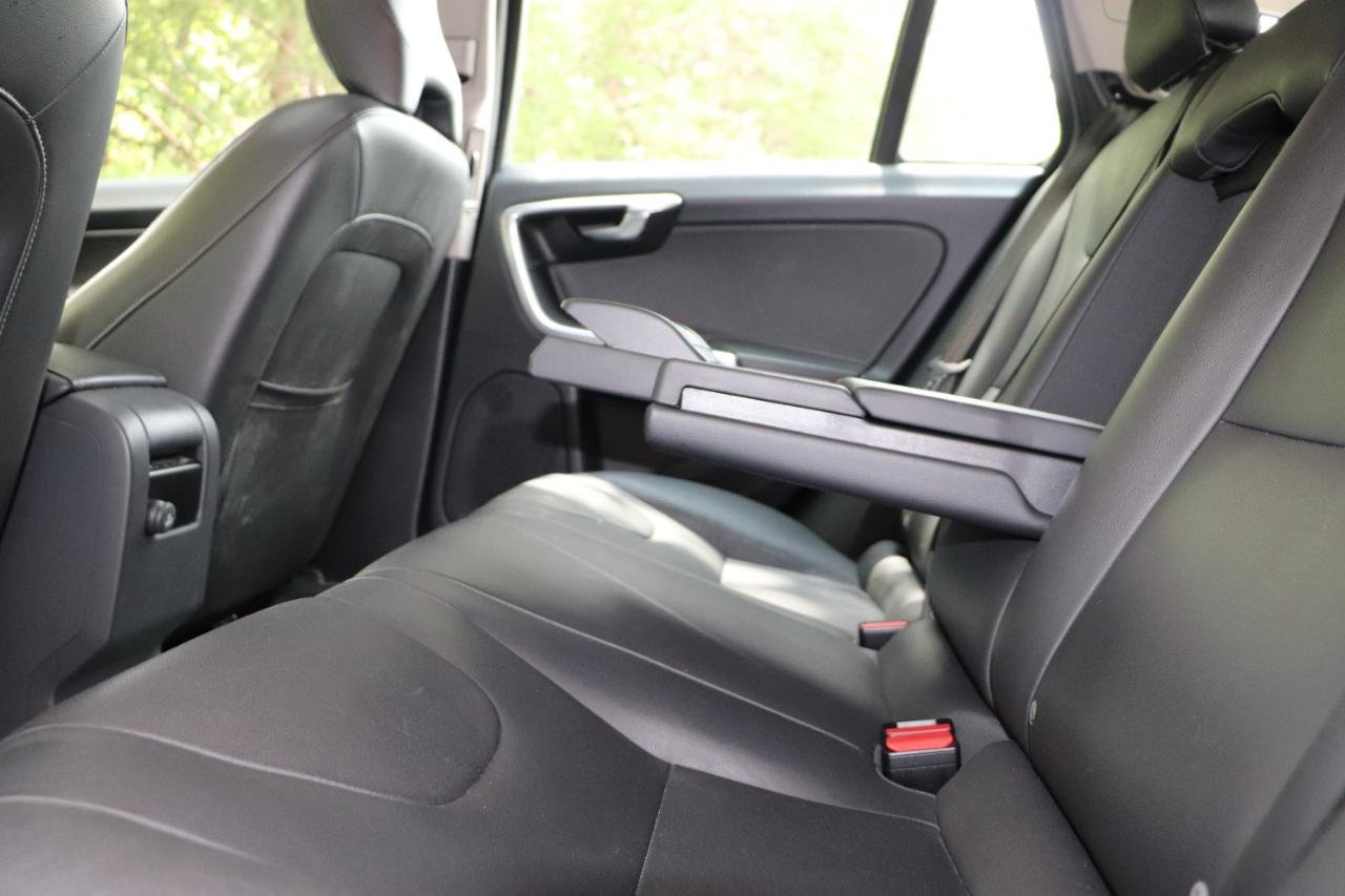 Volvo V60 4dr Wgn T5 Premier AWD 2016