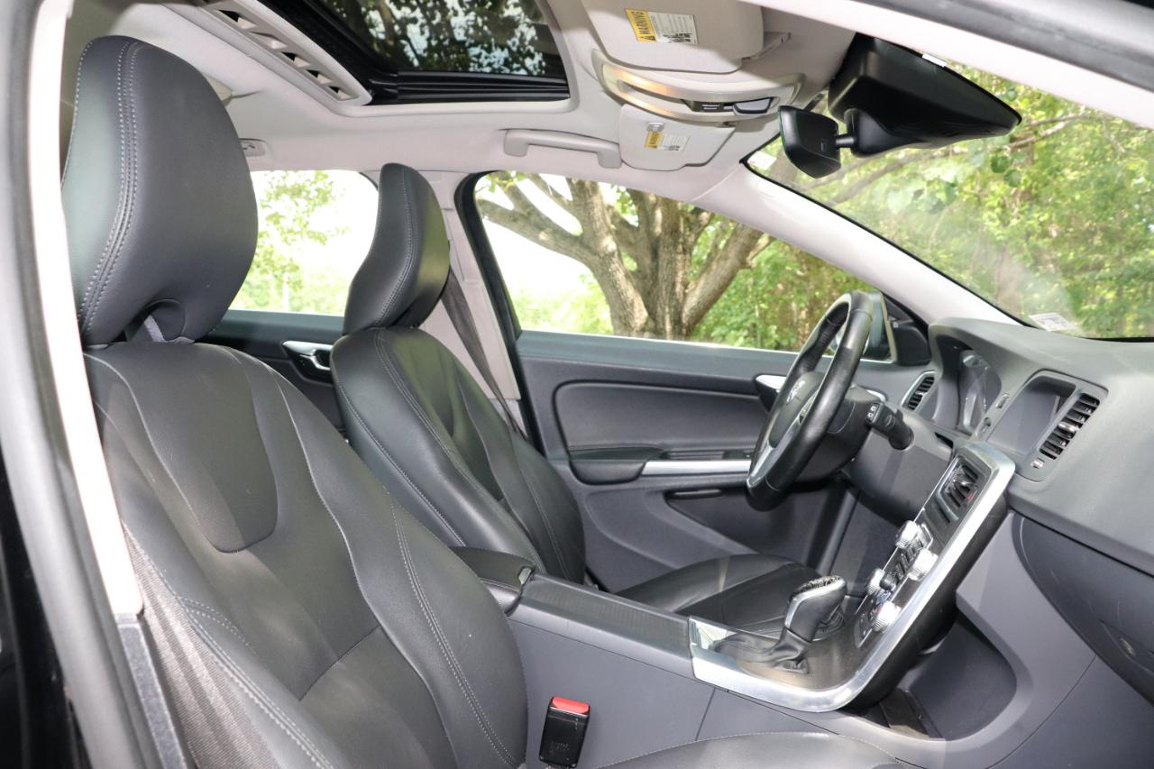 Volvo V60 4dr Wgn T5 Premier AWD 2016