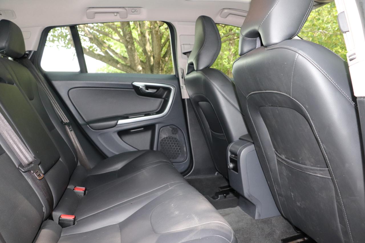 Volvo V60 4dr Wgn T5 Premier AWD 2016