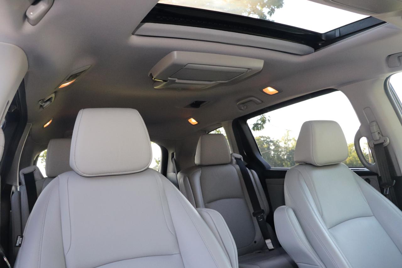 Honda Odyssey Touring Auto 2018