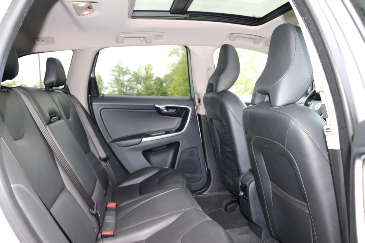 Volvo XC60 AWD 4dr T5 Premier 2016