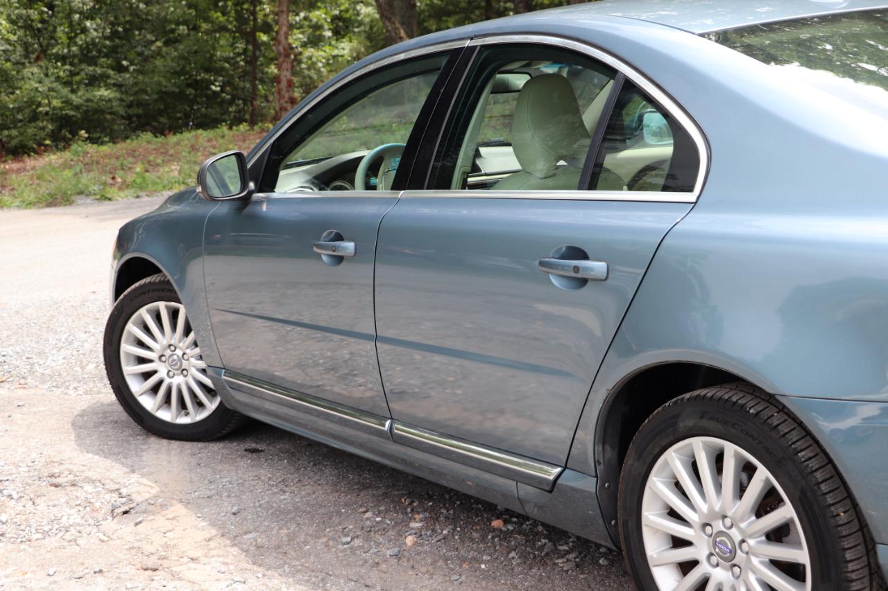 Volvo S80 4dr Sdn 3.2L PZEV 2012