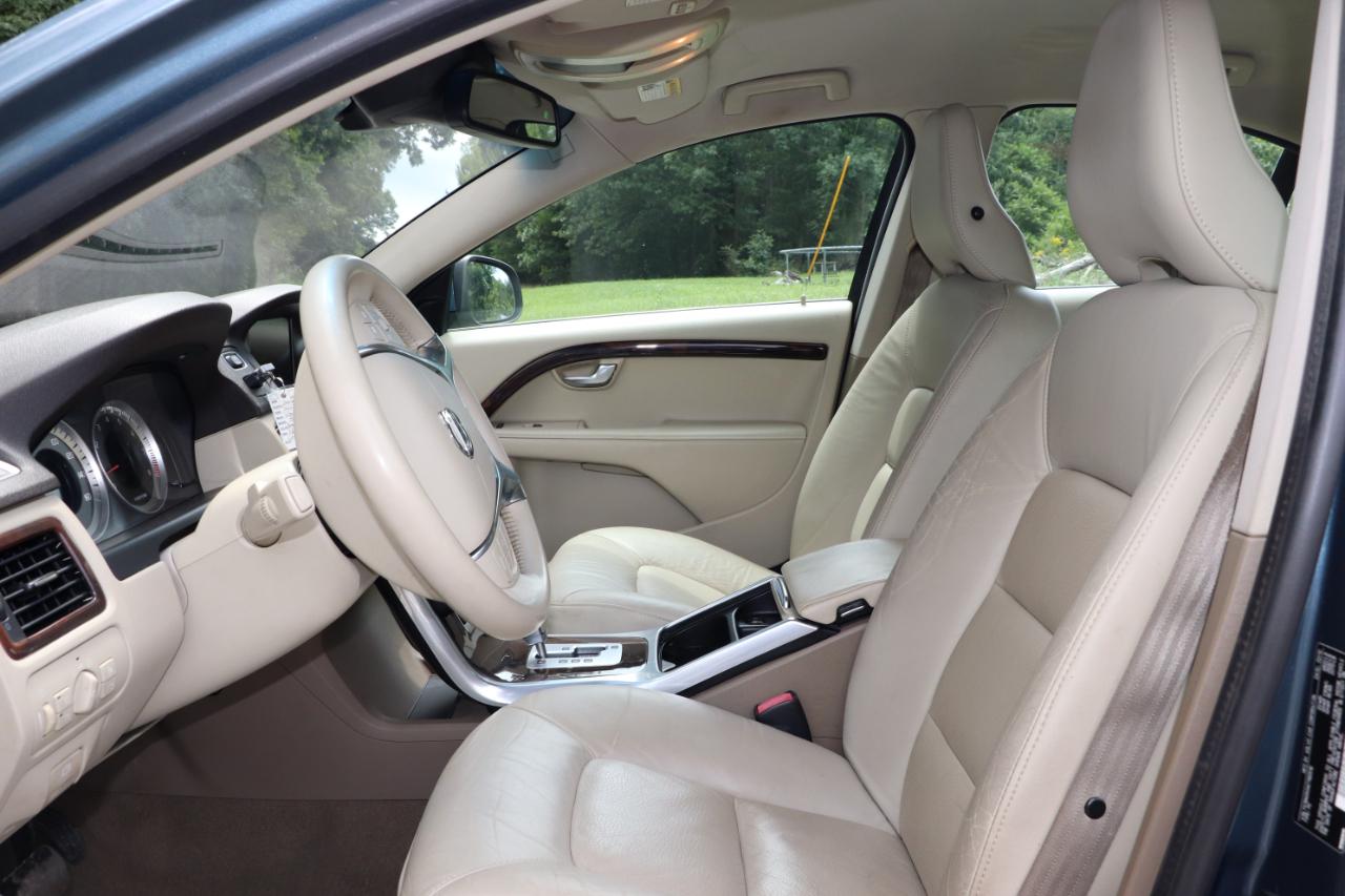 Volvo S80 4dr Sdn 3.2L PZEV 2012
