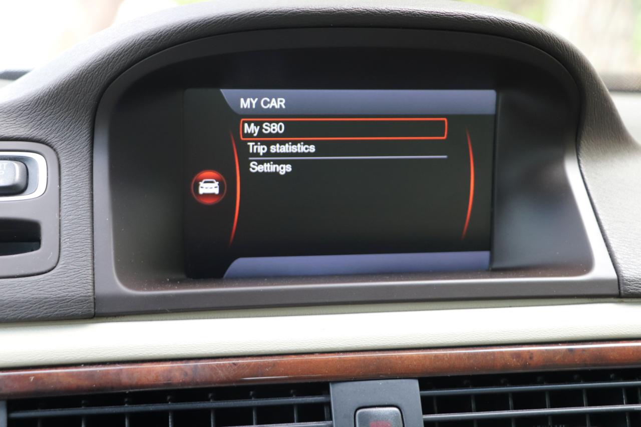 Volvo S80 4dr Sdn 3.2L PZEV 2012