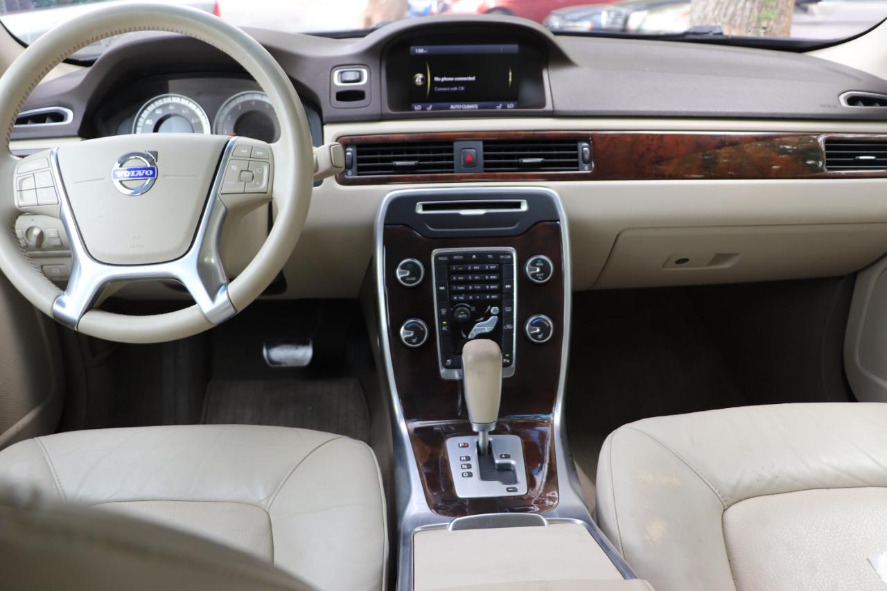 Volvo S80 4dr Sdn 3.2L PZEV 2012