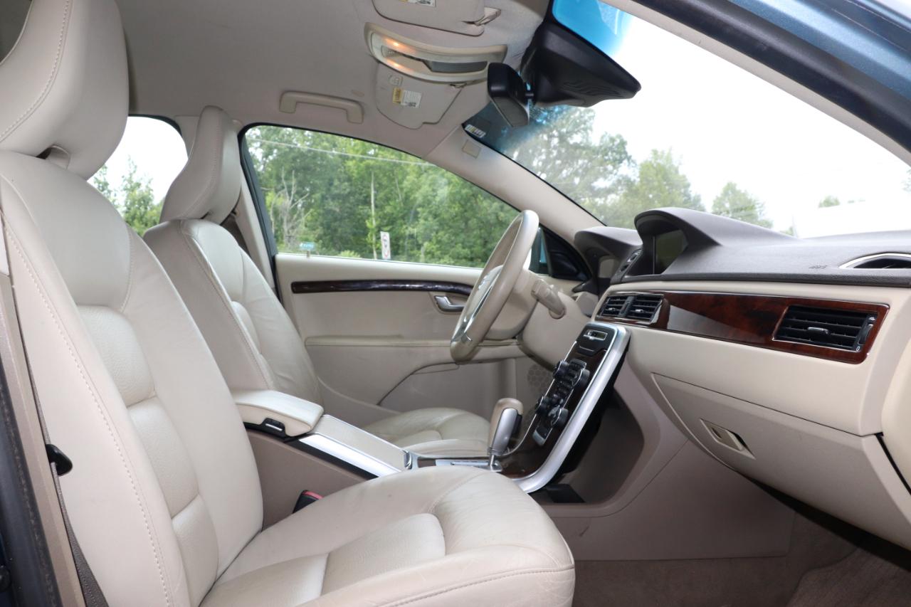 Volvo S80 4dr Sdn 3.2L PZEV 2012