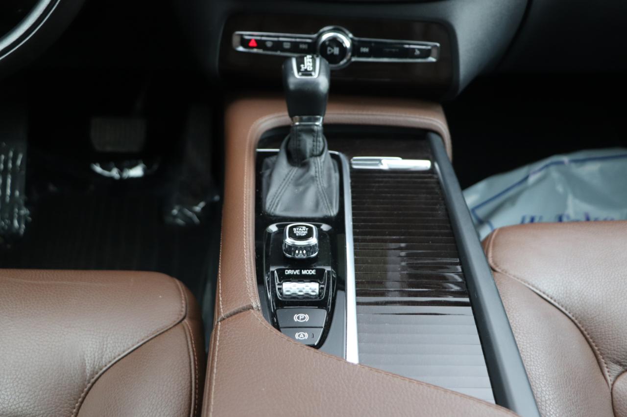 Volvo XC90 T6 AWD Momentum 2019