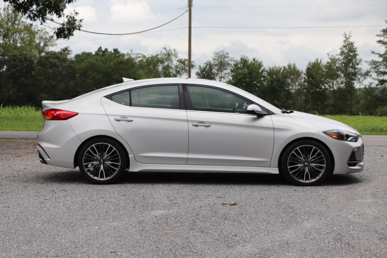 Hyundai Elantra  2018