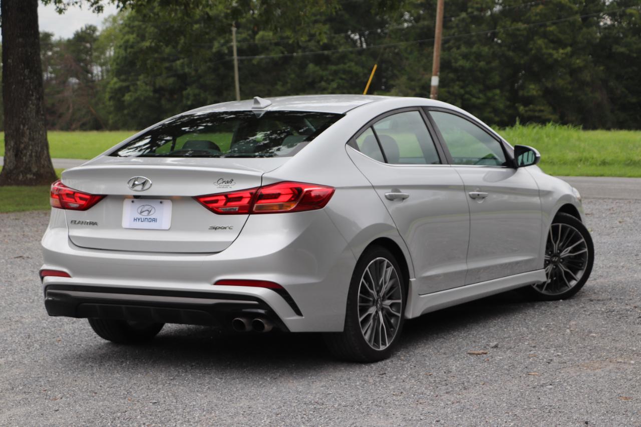 Hyundai Elantra  2018