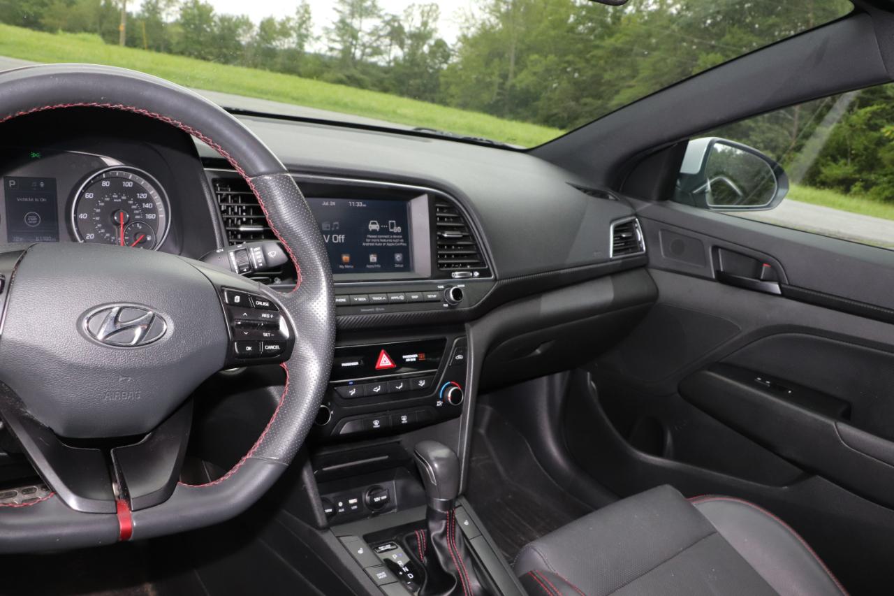 Hyundai Elantra  2018