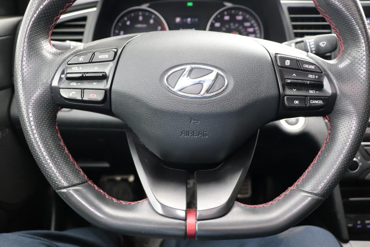 Hyundai Elantra  2018