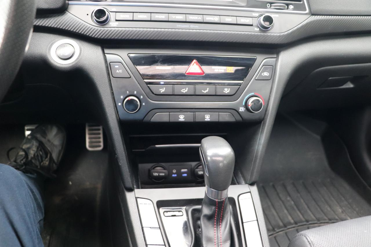 Hyundai Elantra  2018