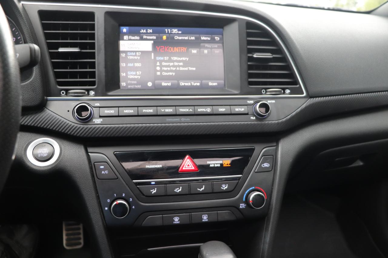Hyundai Elantra  2018