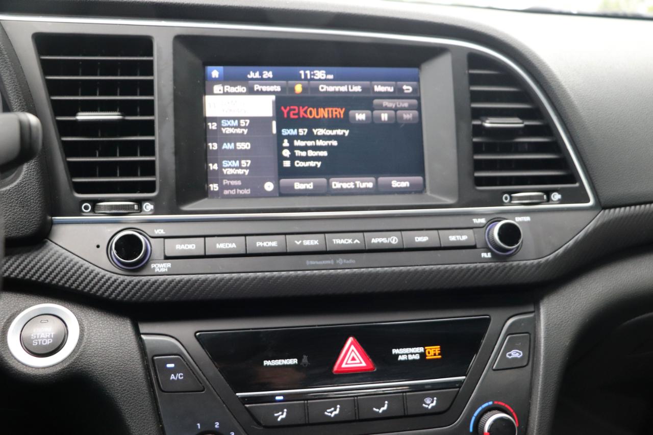 Hyundai Elantra  2018