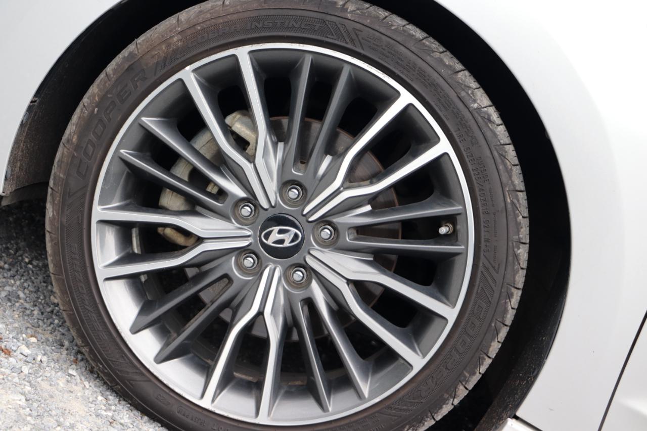 Hyundai Elantra  2018