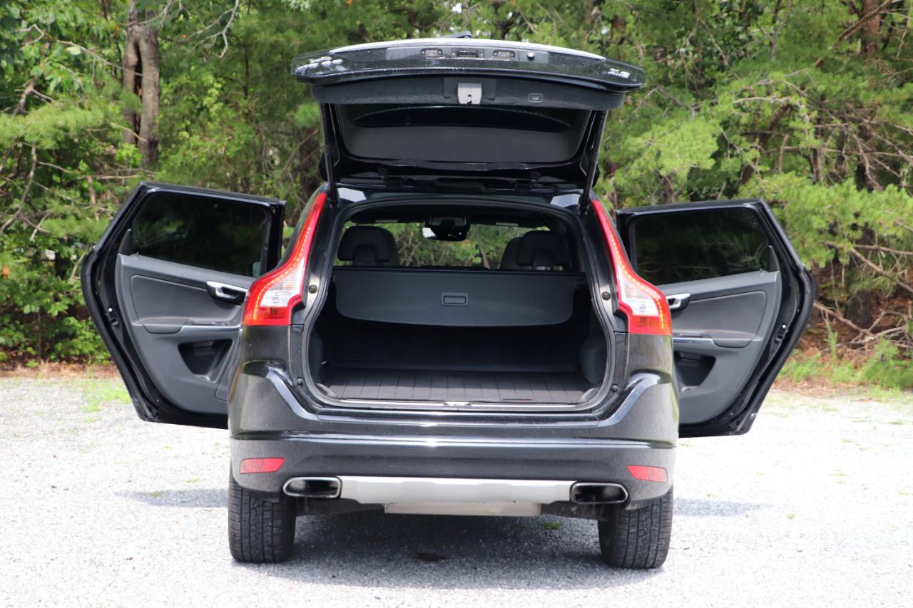 Volvo XC60 2015.5 AWD 4dr T6 Platinum 2015