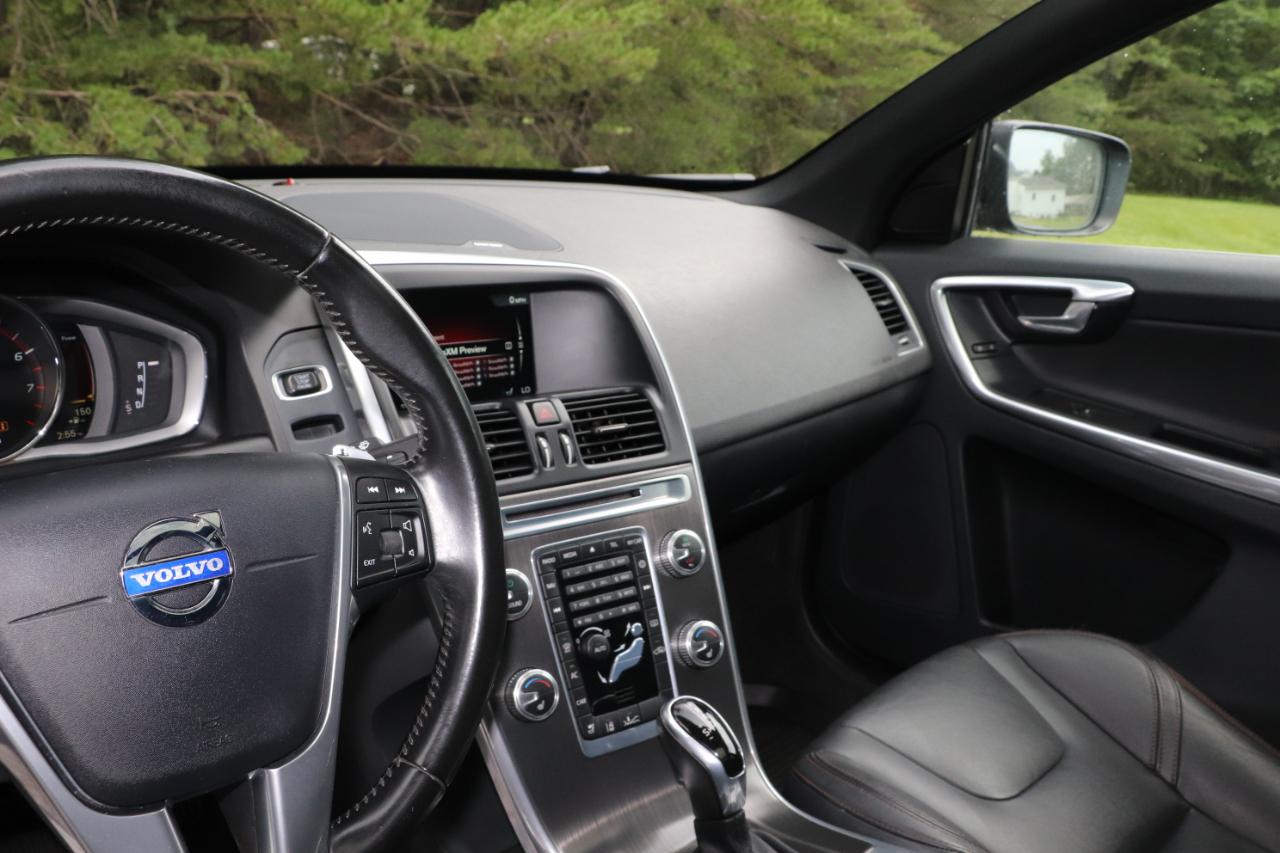 Volvo XC60 2015.5 AWD 4dr T6 Platinum 2015