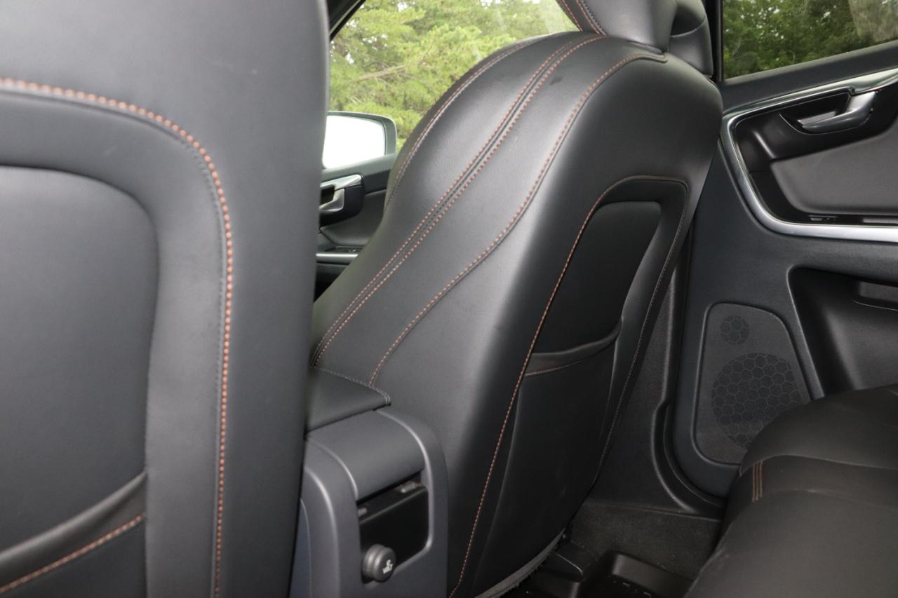 Volvo XC60 2015.5 AWD 4dr T6 Platinum 2015