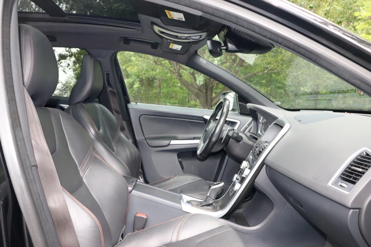 Volvo XC60 2015.5 AWD 4dr T6 Platinum 2015