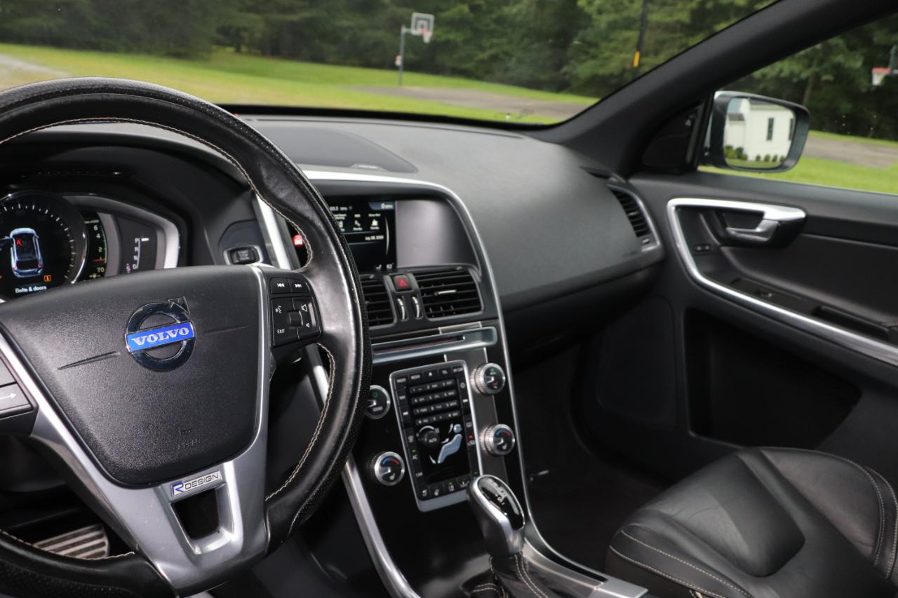 Volvo XC60 2015.5 AWD 4dr T6 R-Design Platinum 2015