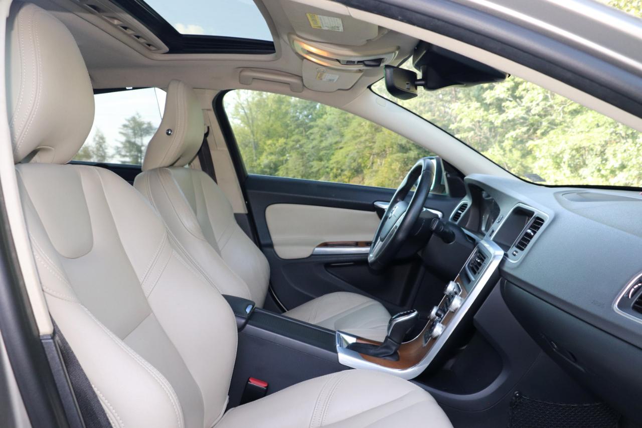 Volvo S60 Inscription 4dr Sdn T5 Drive-E Premier FWD 2016