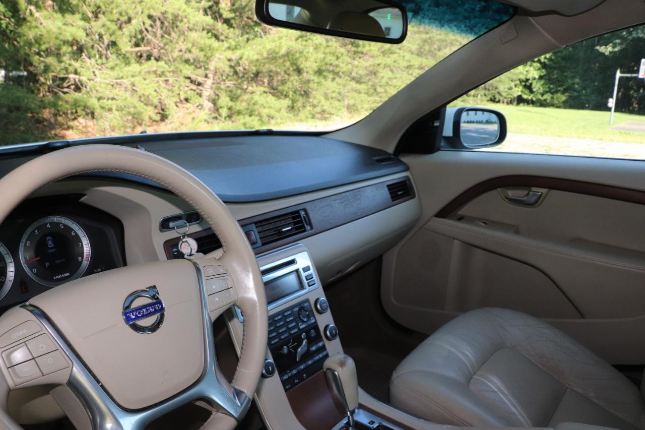 Volvo S80 4dr Sdn I6 Turbo AWD 2010
