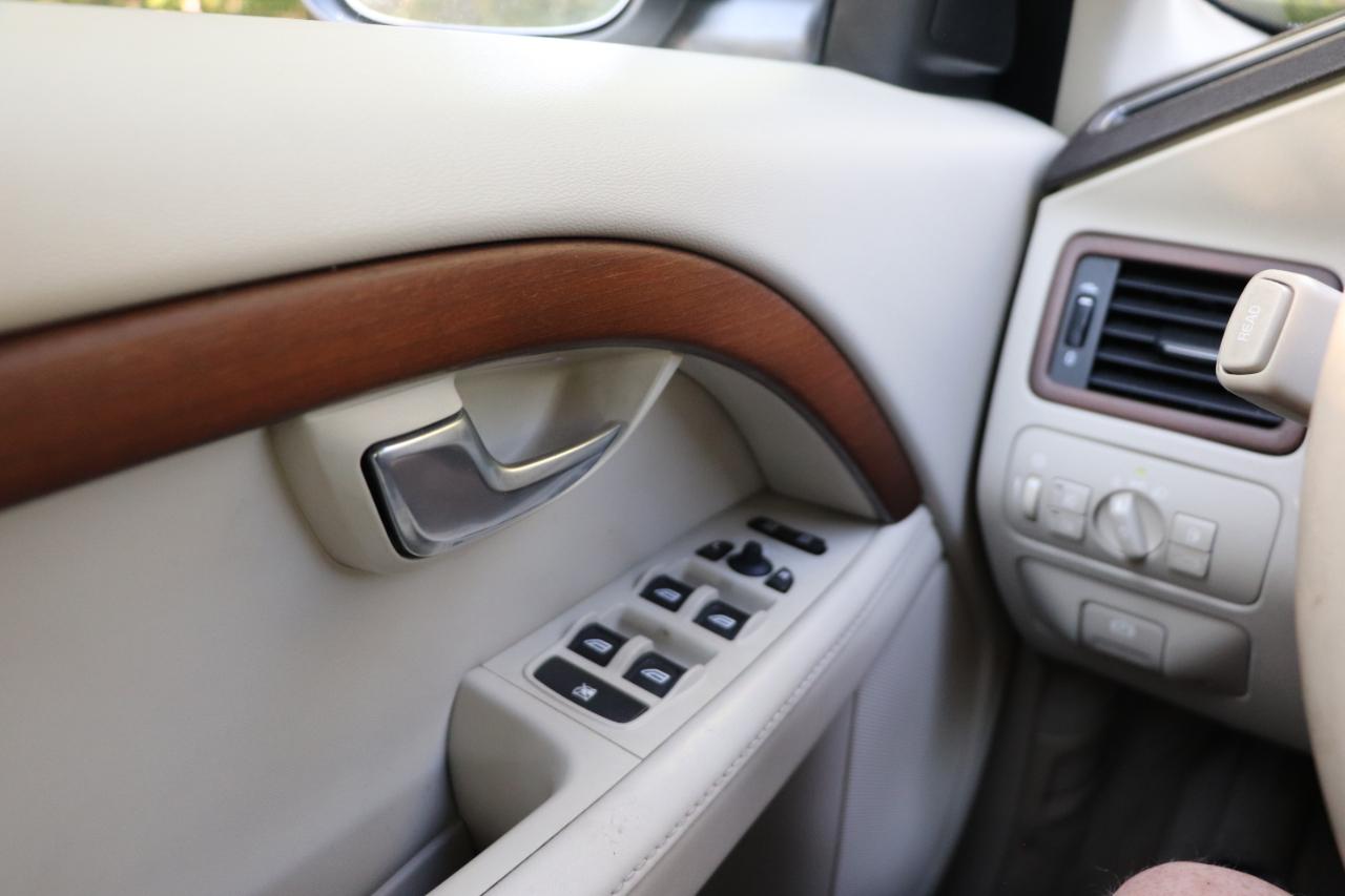 Volvo S80 4dr Sdn I6 Turbo AWD 2010