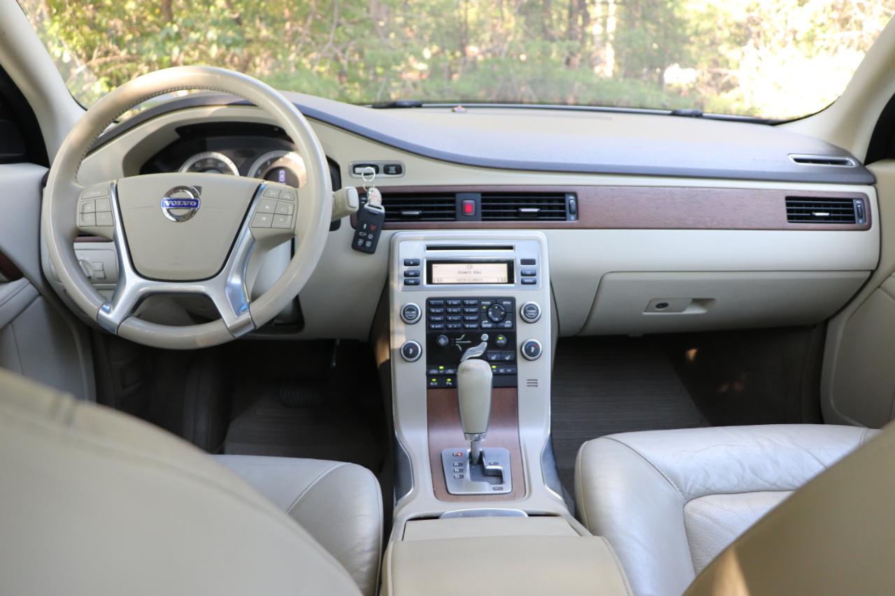 Volvo S80 4dr Sdn I6 Turbo AWD 2010