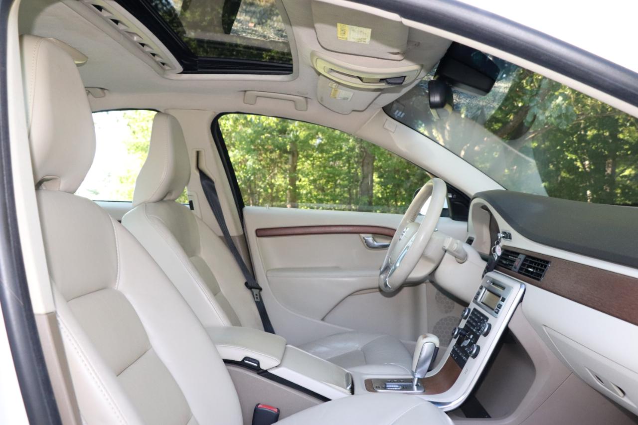 Volvo S80 4dr Sdn I6 Turbo AWD 2010