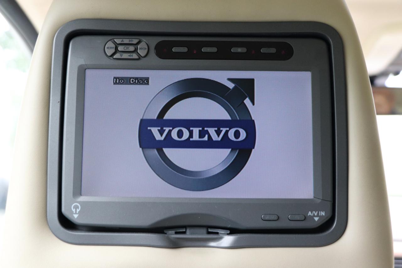 Volvo XC70 4dr Wgn 3.2L 2010