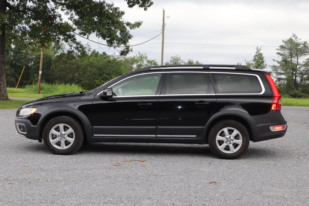 Volvo XC70 4dr Wgn 3.2L 2010