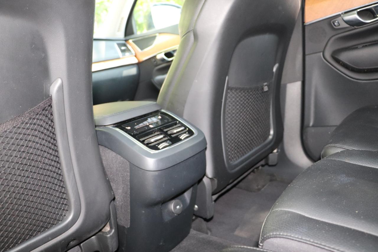 Volvo XC90 T6 AWD Momentum 7P 2021