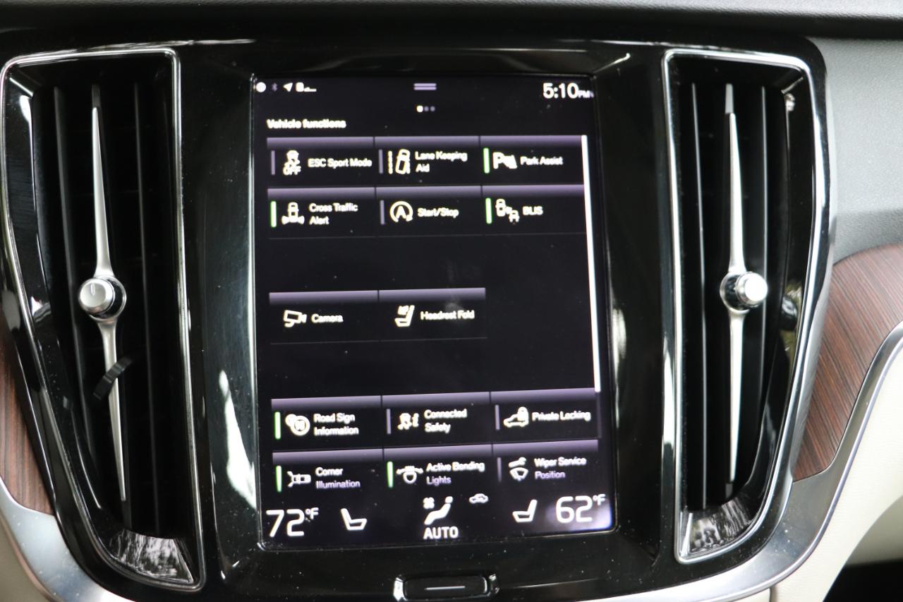 Volvo S60 T6 AWD Momentum *Ltd Avail* 2021