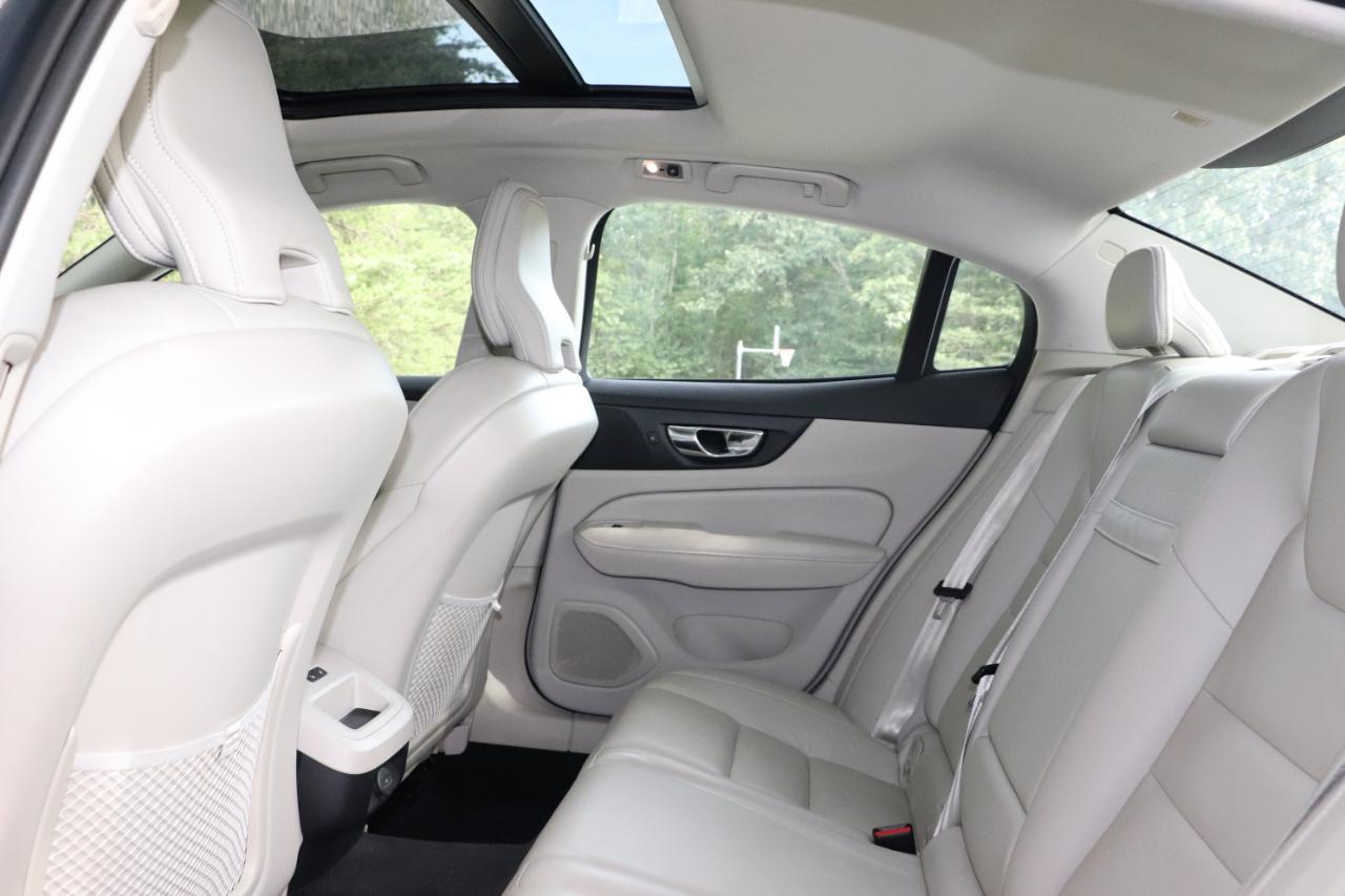 Volvo S60 T6 AWD Momentum *Ltd Avail* 2021