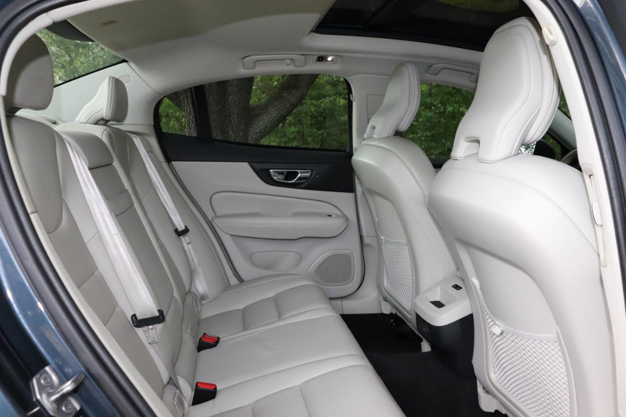 Volvo S60 T6 AWD Momentum *Ltd Avail* 2021