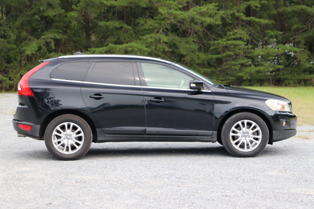 Volvo XC60 AWD 4dr 3.0T 2010
