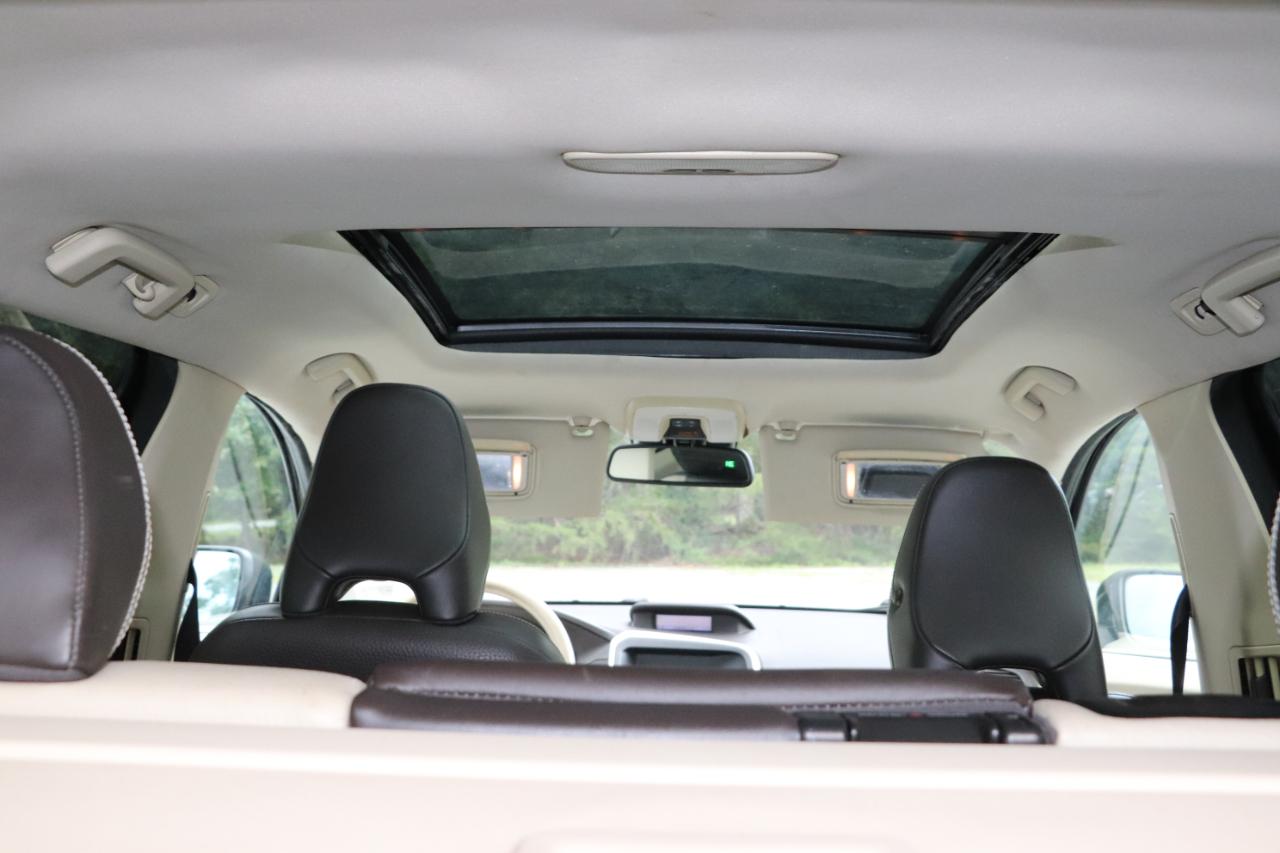 Volvo XC60 AWD 4dr 3.0T 2010
