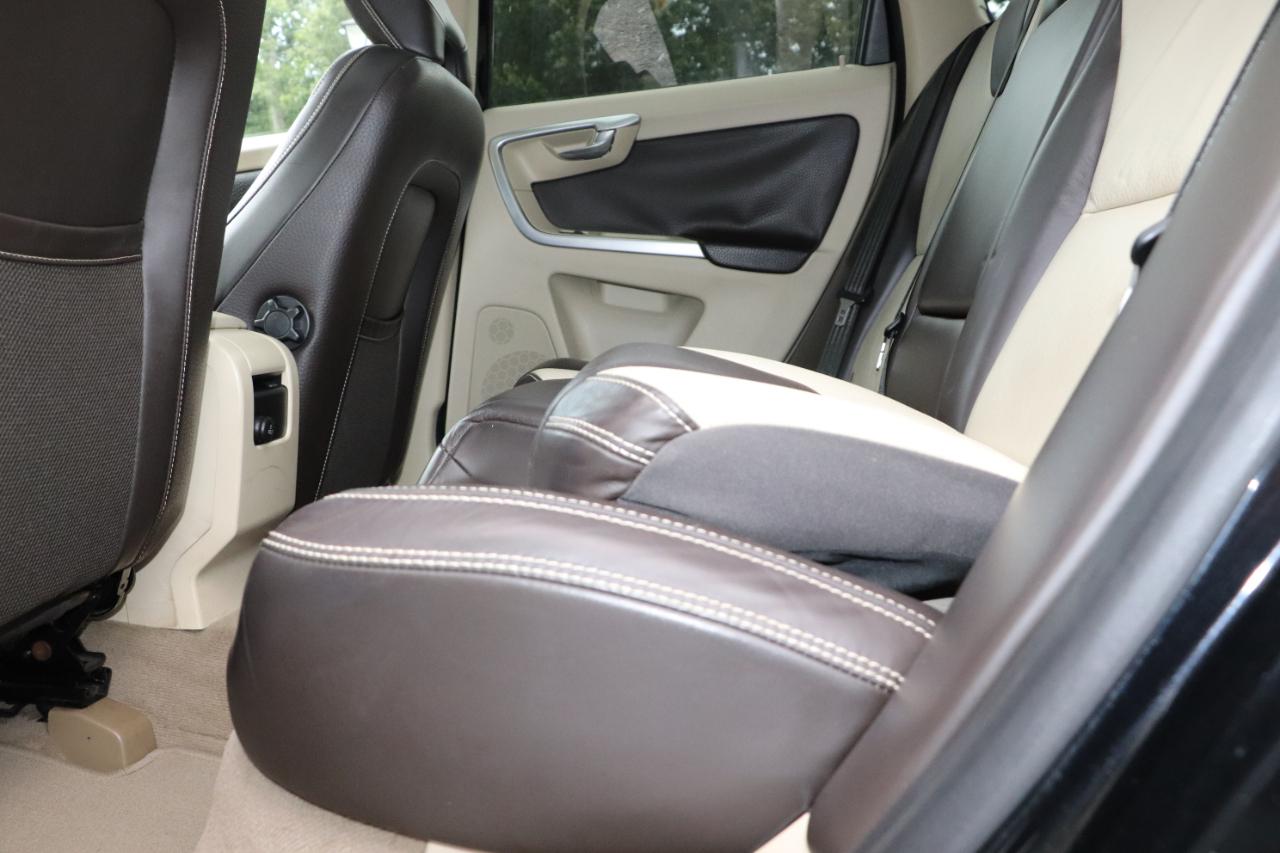 Volvo XC60 AWD 4dr 3.0T 2010
