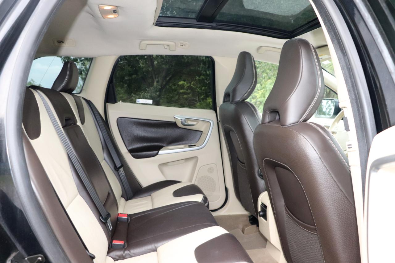 Volvo XC60 AWD 4dr 3.0T 2010
