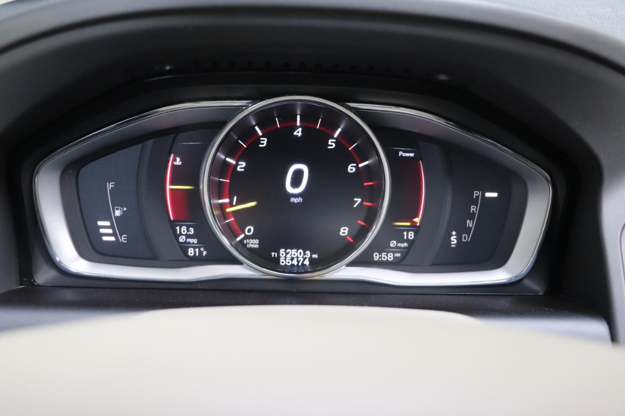 Volvo XC60 2015.5 AWD 4dr T6 2015