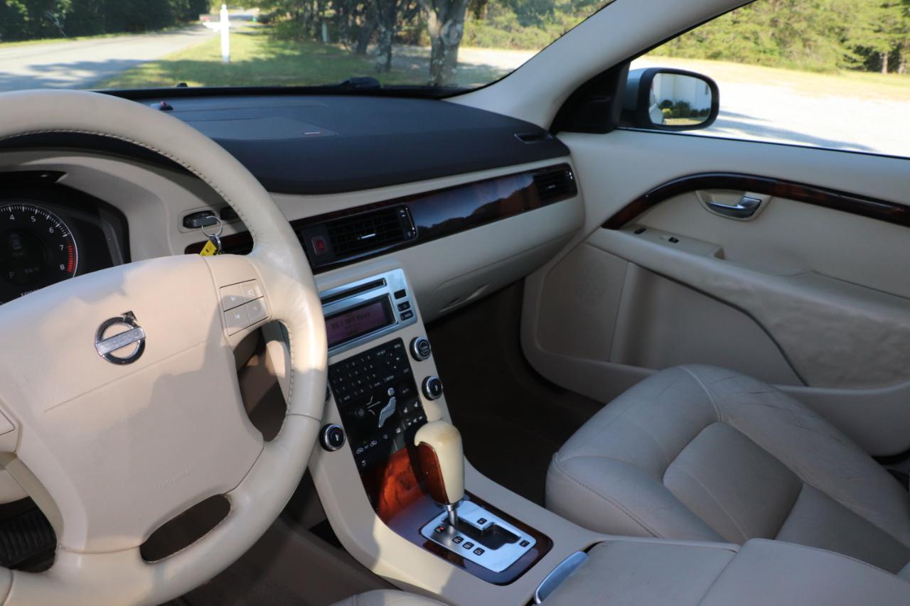 Volvo S80 4dr Sdn 3.2L w/Moonroof 2007
