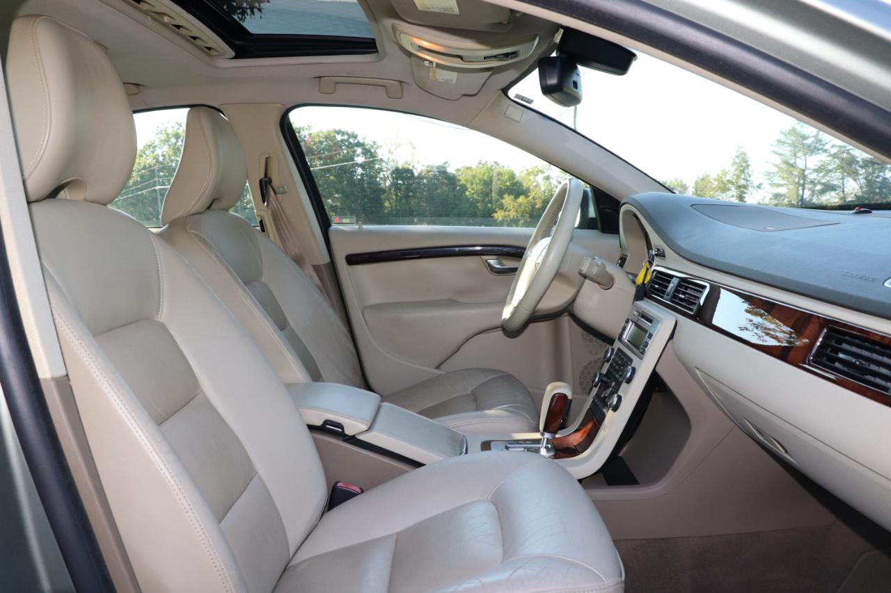 Volvo S80 4dr Sdn 3.2L w/Moonroof 2007
