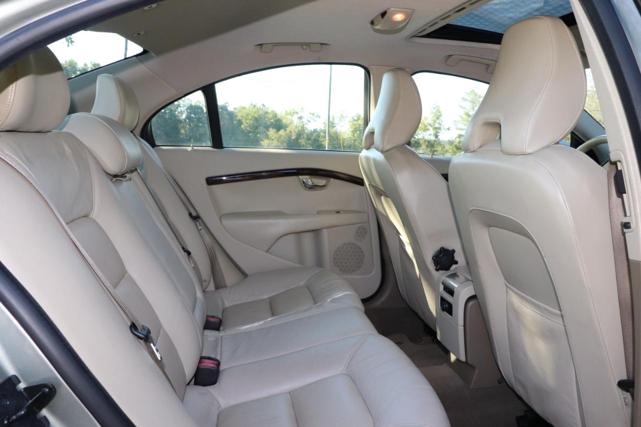 Volvo S80 4dr Sdn 3.2L w/Moonroof 2007