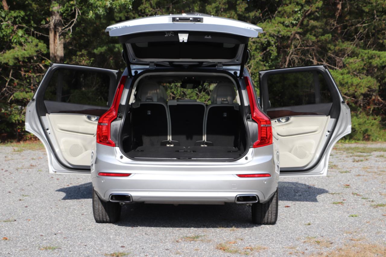 Volvo XC90 T6 AWD 7-Passenger Momentum 2018
