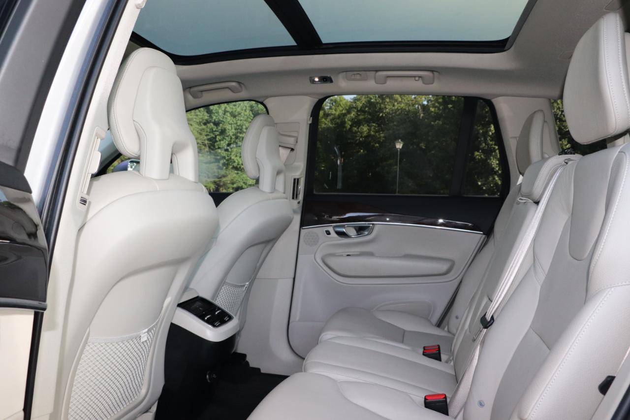 Volvo XC90 T6 AWD 7-Passenger Momentum 2018