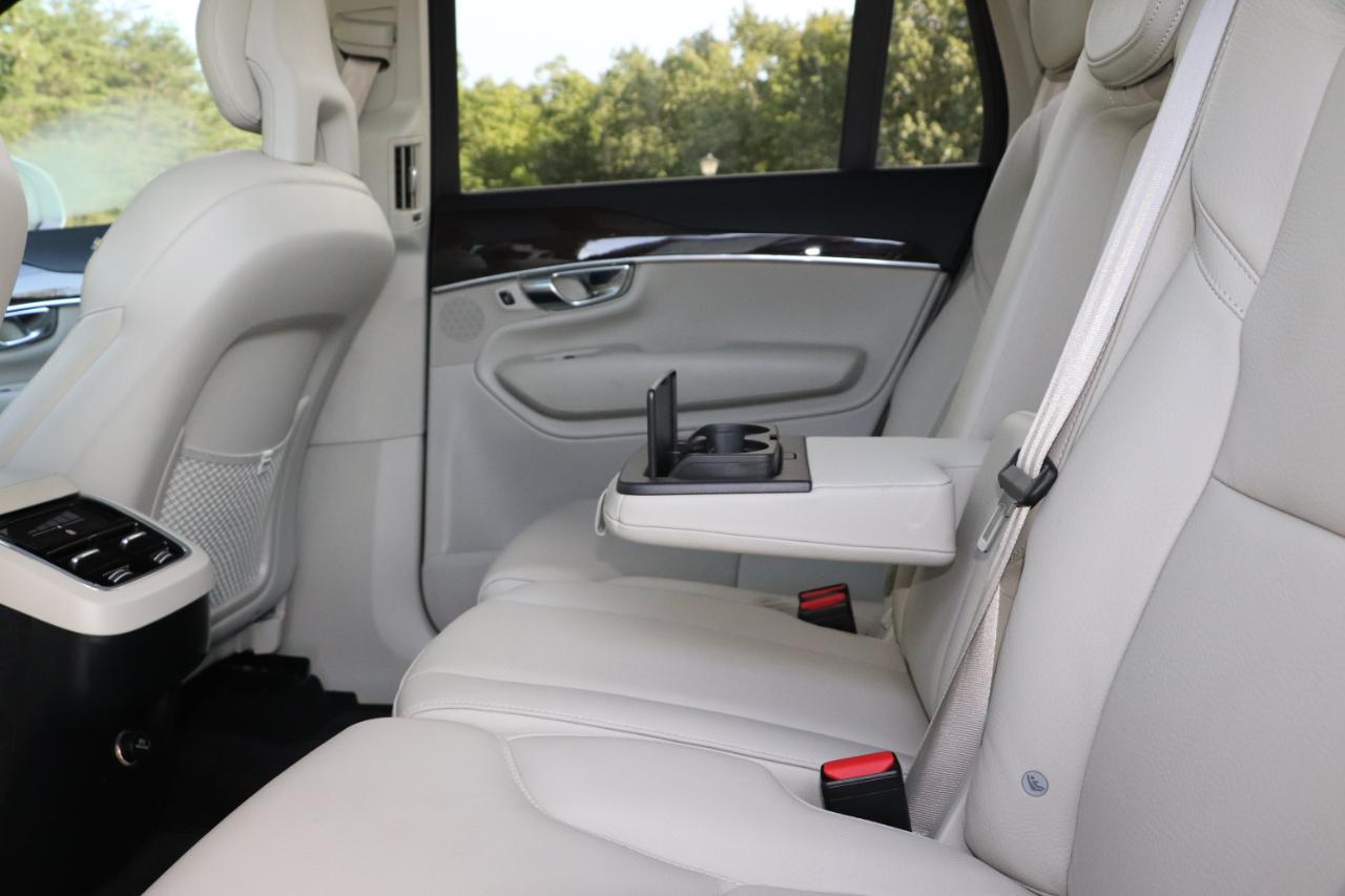 Volvo XC90 T6 AWD 7-Passenger Momentum 2018