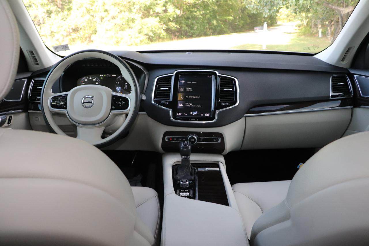 Volvo XC90 T6 AWD 7-Passenger Momentum 2018